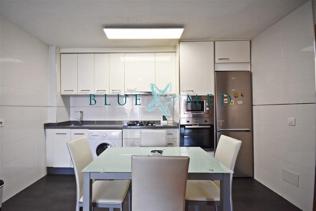 2 soverom Leilighet til salgs i Puerto de Mazarron med svømmebasseng - € 185 000 (Ref: 9456251)