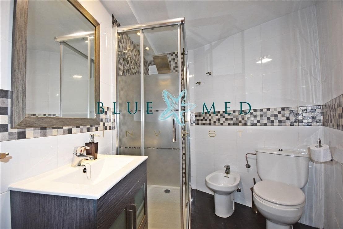 2 soverom Leilighet til salgs i Puerto de Mazarron med svømmebasseng - € 185 000 (Ref: 9456251)