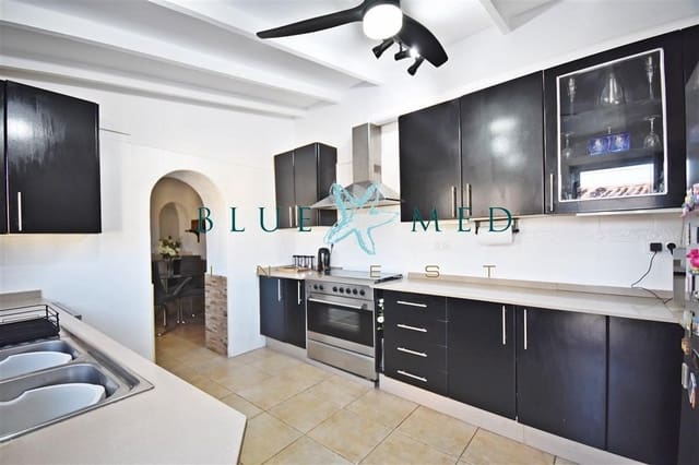 6 soveværelse Finca/Landehus til salg i Fuente Alamo de Murcia med swimmingpool - € 399.995 (Ref: 9470940)