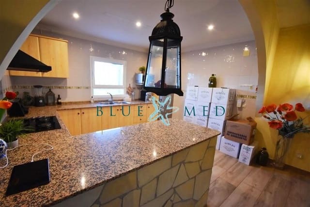 4 chambre Finca/Maison de Campagne à vendre à Puerto Lumbreras avec garage - 389 000 € (Ref: 9474193)