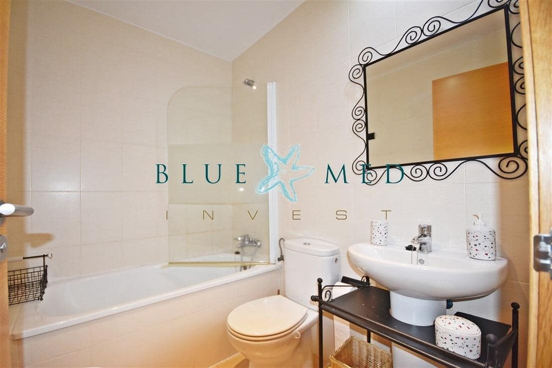 3 slaapkamer Flat te koop in Condado de Alhama met zwembad - € 134.900 (Ref: 9530517)