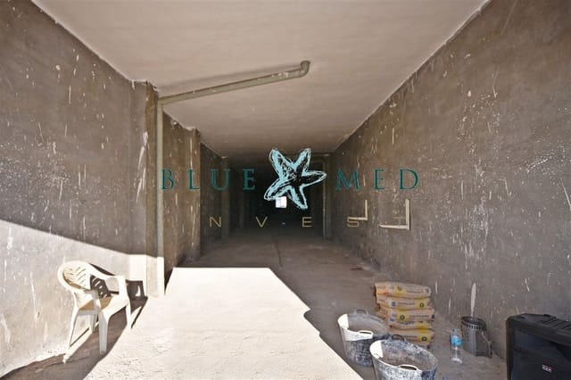 Comercial para venda em Puerto de Mazarron, Mazarrón - 188 000 € (Ref: 9535927)