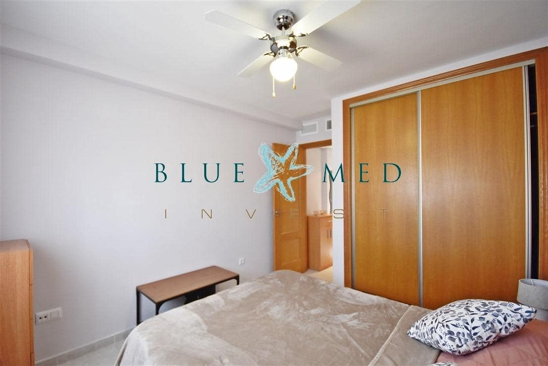 2 soveværelse Lejlighed til salg i Isla Plana med swimmingpool garage - € 149.000 (Ref: 9548178)