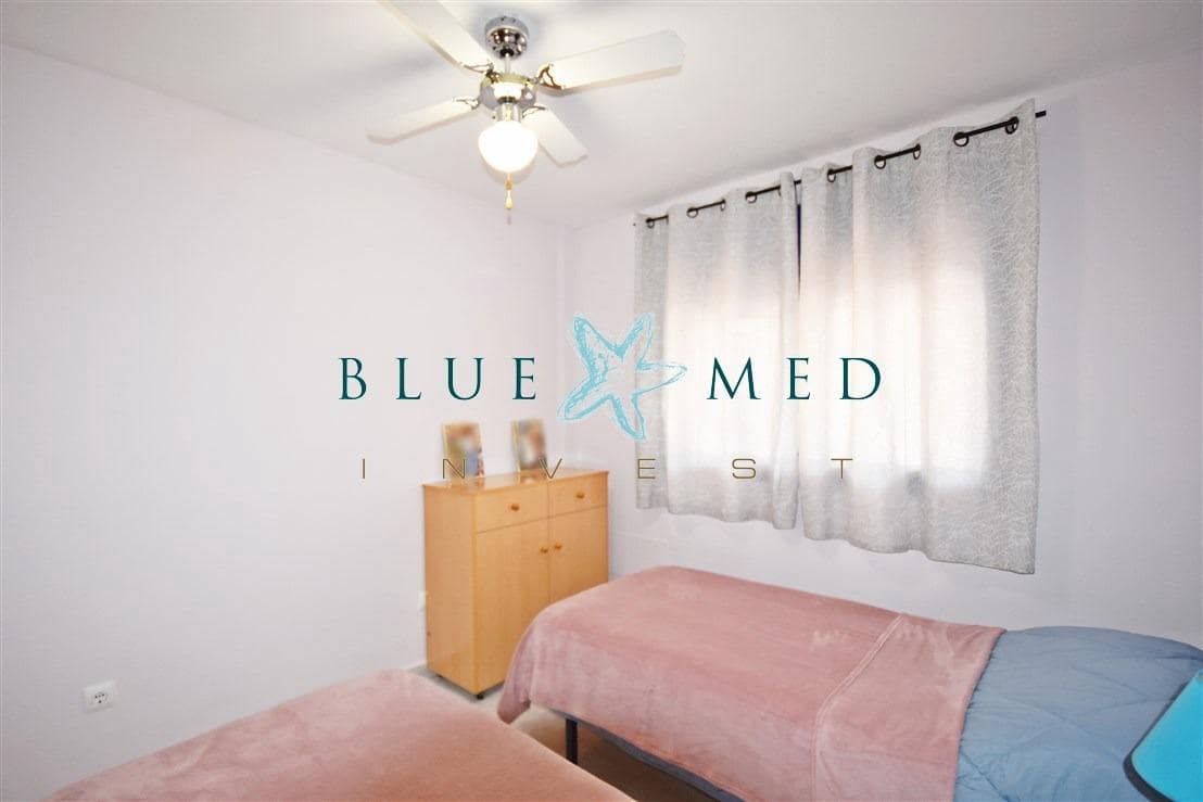 2 soveværelse Lejlighed til salg i Isla Plana med swimmingpool garage - € 149.000 (Ref: 9548178)