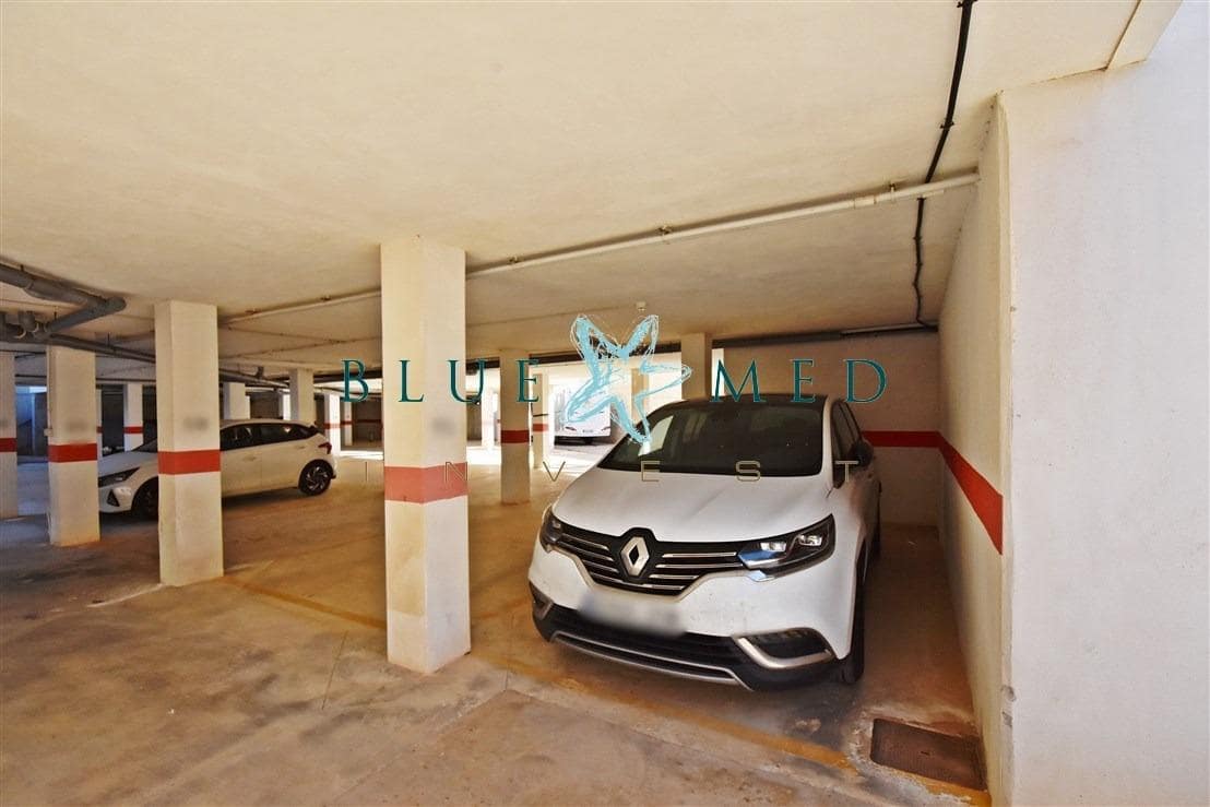 2 soveværelse Lejlighed til salg i Isla Plana med swimmingpool garage - € 149.000 (Ref: 9548178)