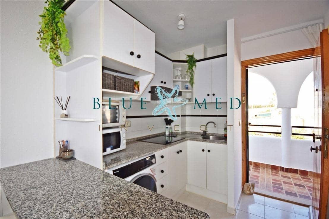 Studio for sale in Alamillo with pool - € 85,000 (Ref: 9551480)