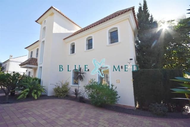 4 soveværelse Villa til salg i La Azohia, Cartagena med swimmingpool - € 739.000 (Ref: 9586491)