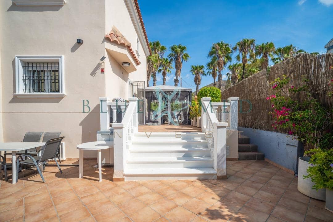 4 bedroom Villa for sale in La Azohia with pool garage - € 739,000 (Ref: 9586491)