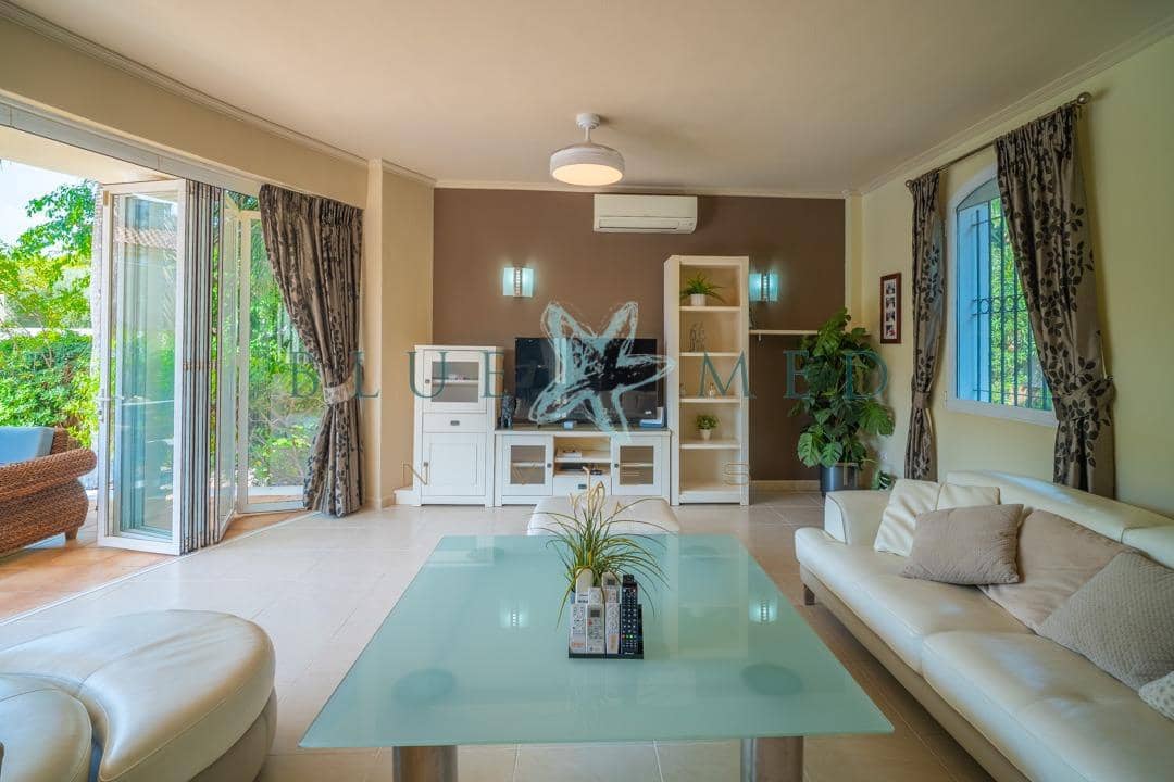 4 bedroom Villa for sale in La Azohia with pool garage - € 739,000 (Ref: 9586491)