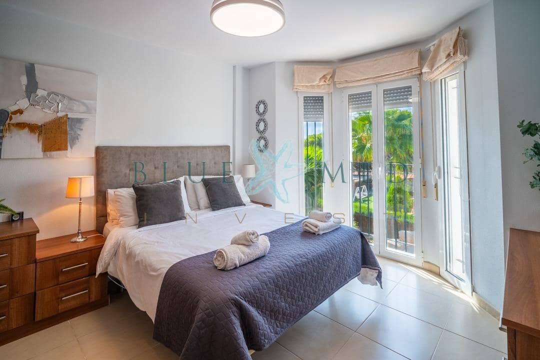 4 bedroom Villa for sale in La Azohia with pool garage - € 739,000 (Ref: 9586491)