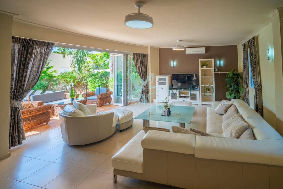 4 bedroom Villa for sale in La Azohia with pool garage - € 739,000 (Ref: 9586491)