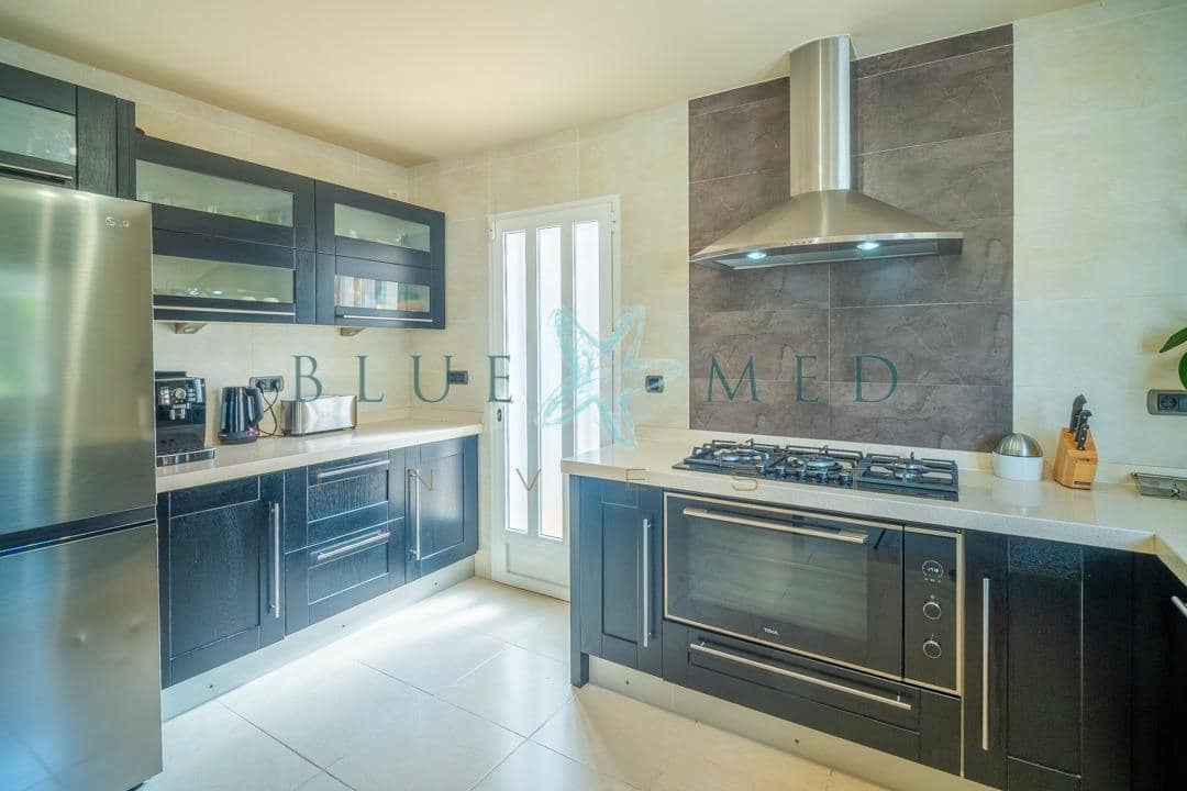 4 bedroom Villa for sale in La Azohia with pool garage - € 739,000 (Ref: 9586491)