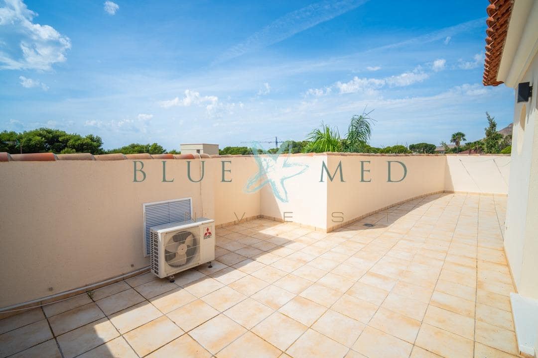 4 bedroom Villa for sale in La Azohia with pool garage - € 739,000 (Ref: 9586491)