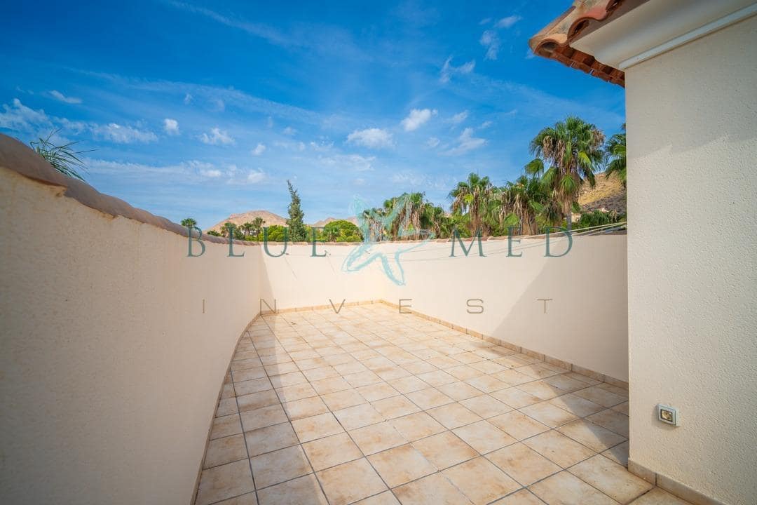 4 bedroom Villa for sale in La Azohia with pool garage - € 739,000 (Ref: 9586491)