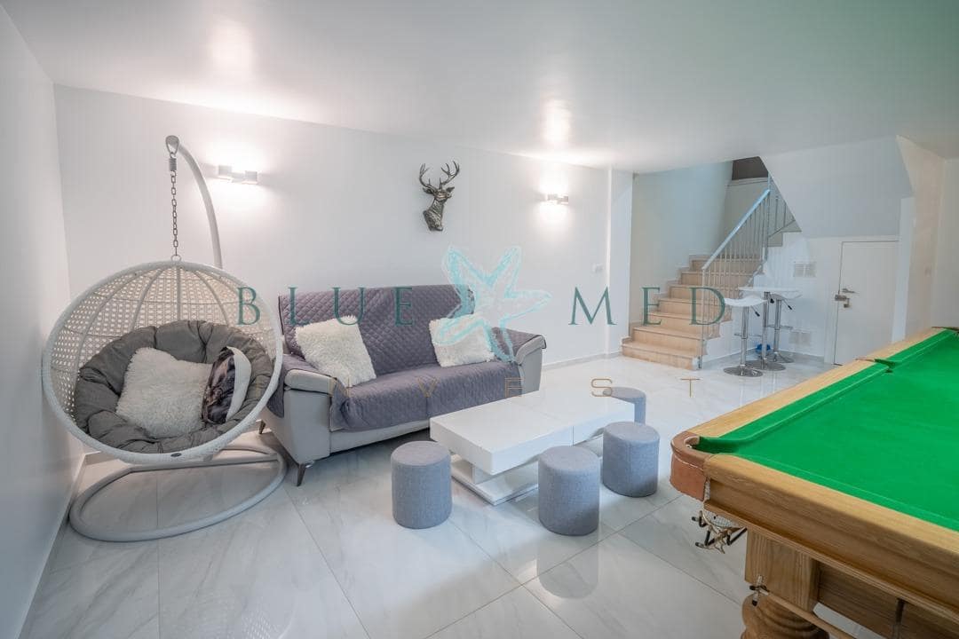 4 bedroom Villa for sale in La Azohia with pool garage - € 739,000 (Ref: 9586491)