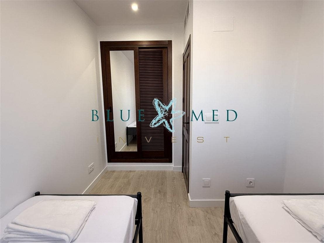 2 makuuhuone Huoneisto myytävänä paikassa Hacienda del Alamo mukana uima-altaan 
autotalli - 172 000 € (Ref: 9599520)