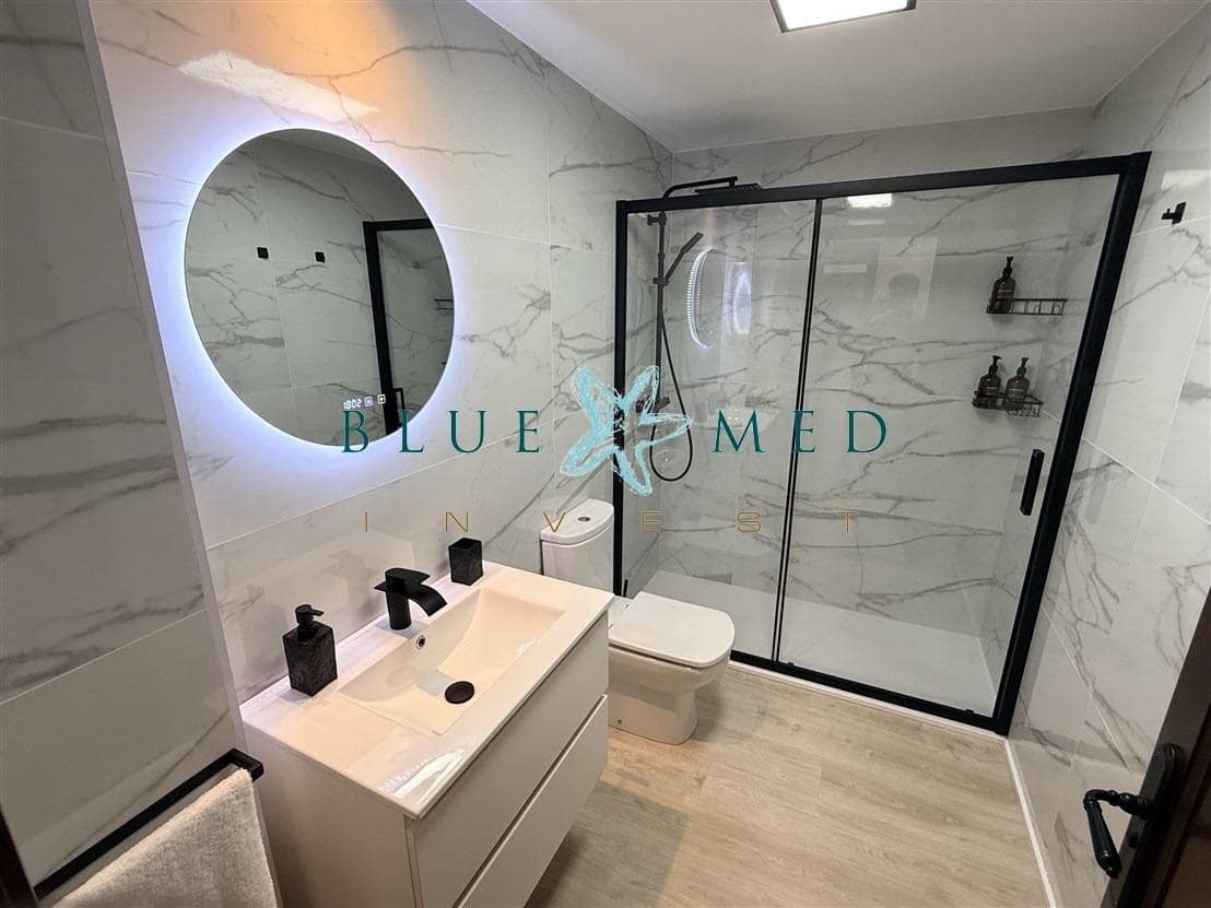 2 makuuhuone Huoneisto myytävänä paikassa Hacienda del Alamo mukana uima-altaan 
autotalli - 172 000 € (Ref: 9599520)