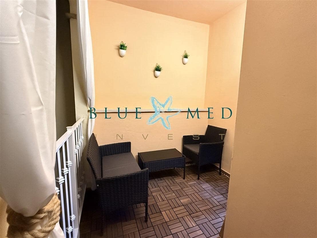 2 makuuhuone Huoneisto myytävänä paikassa Hacienda del Alamo mukana uima-altaan 
autotalli - 172 000 € (Ref: 9599520)