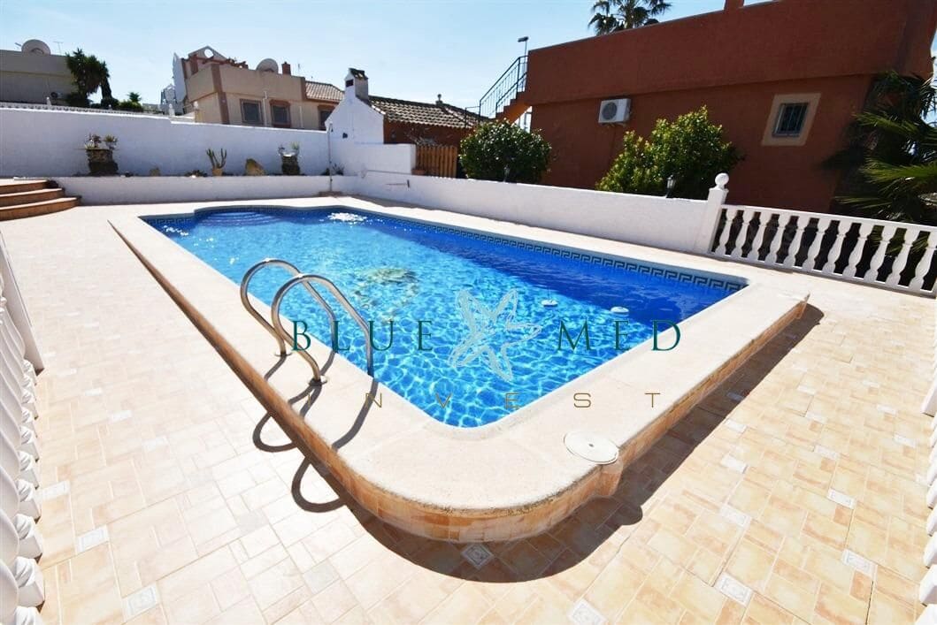 2 bedroom Villa for sale in Mazarron with pool garage - € 229,900 (Ref: 9648097)