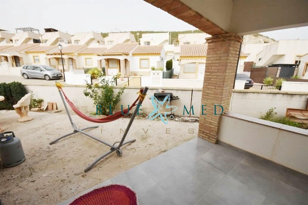 7 bedroom Villa for sale in Camposol with pool - € 249,900 (Ref: 9656086)