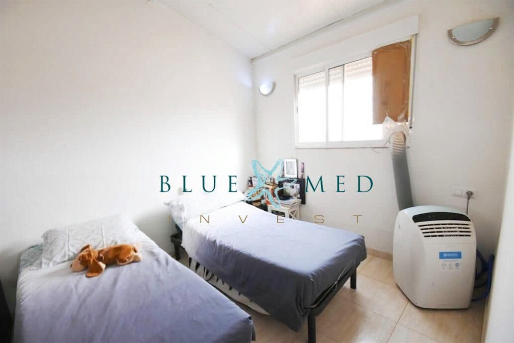 7 bedroom Villa for sale in Camposol with pool - € 249,900 (Ref: 9656086)