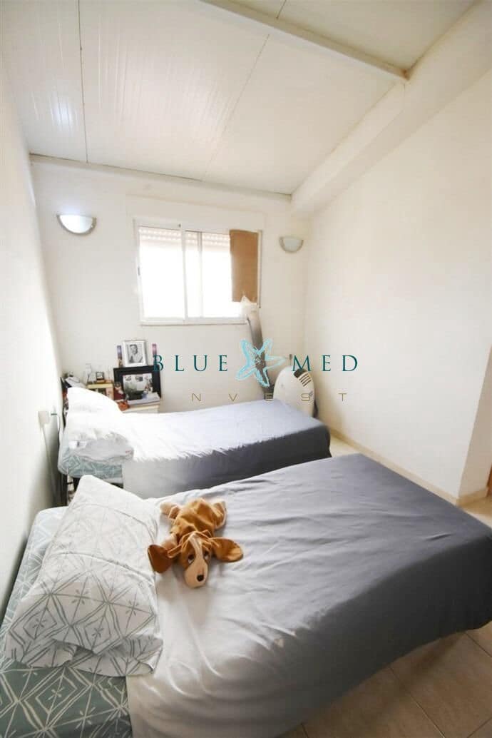 7 bedroom Villa for sale in Camposol with pool - € 249,900 (Ref: 9656086)