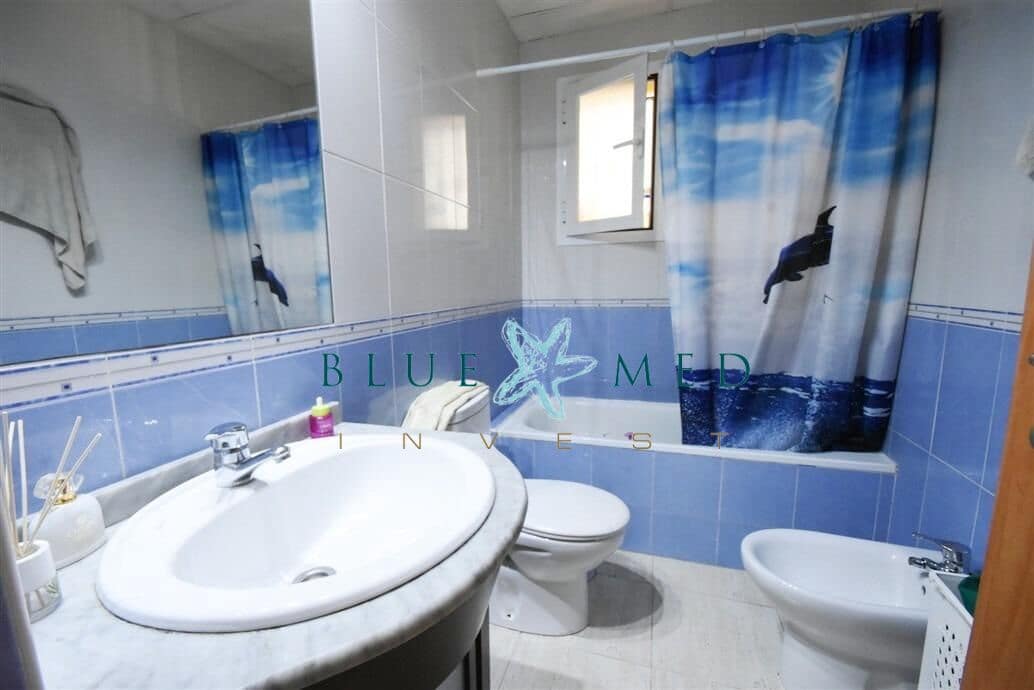 7 bedroom Villa for sale in Camposol with pool - € 249,900 (Ref: 9656086)