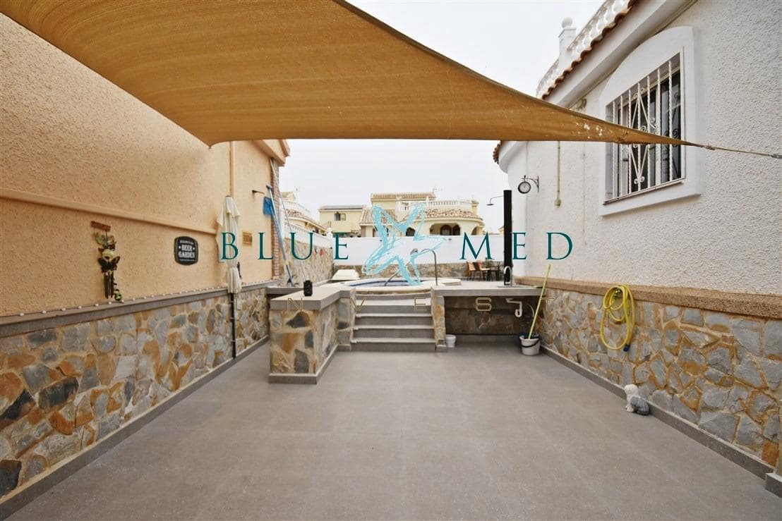 3 bedroom Villa for sale in Camposol with pool - € 219,000 (Ref: 9659427)