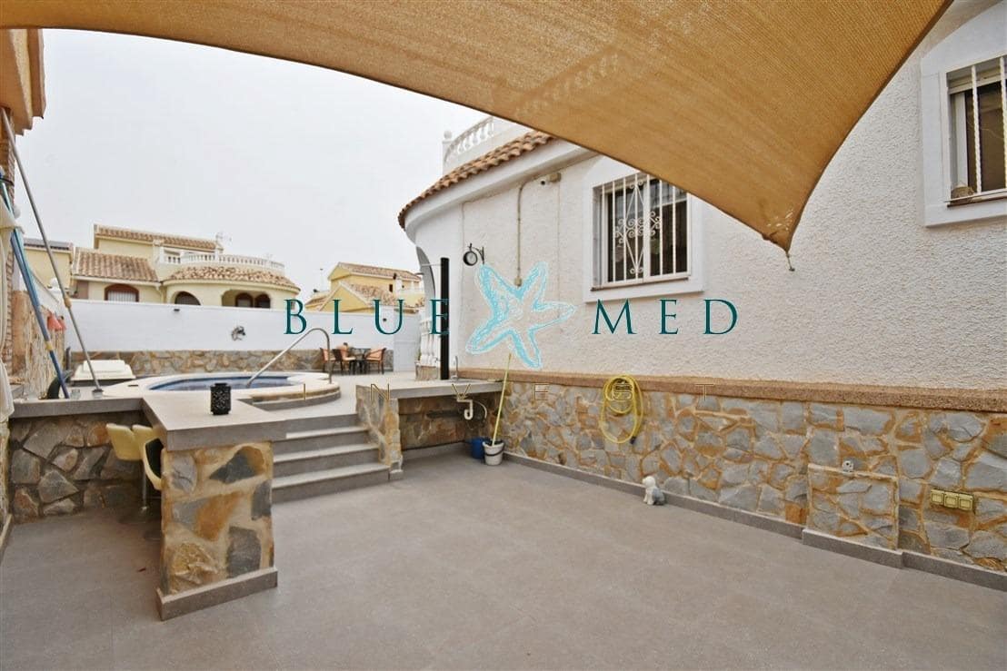 3 bedroom Villa for sale in Camposol with pool - € 219,000 (Ref: 9659427)