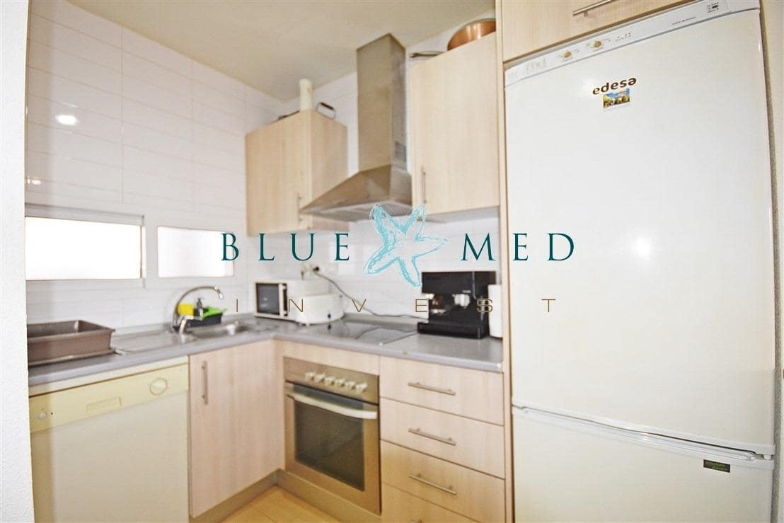 Apartamento de 2 habitaciones en Condado de Alhama en venta con piscina - 139.900 € (Ref: 9670633)