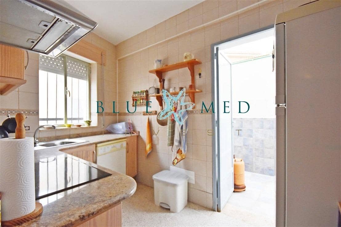 4 slaapkamer Flat te koop in Puerto de Mazarron - € 125.000 (Ref: 9679844)