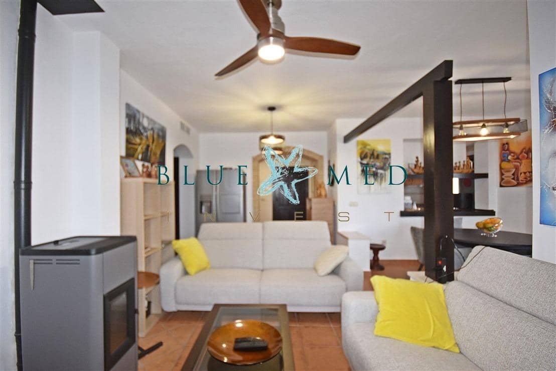 3 soverom Villa til salgs i La Pinilla med svømmebasseng - € 299 900 (Ref: 9686420)