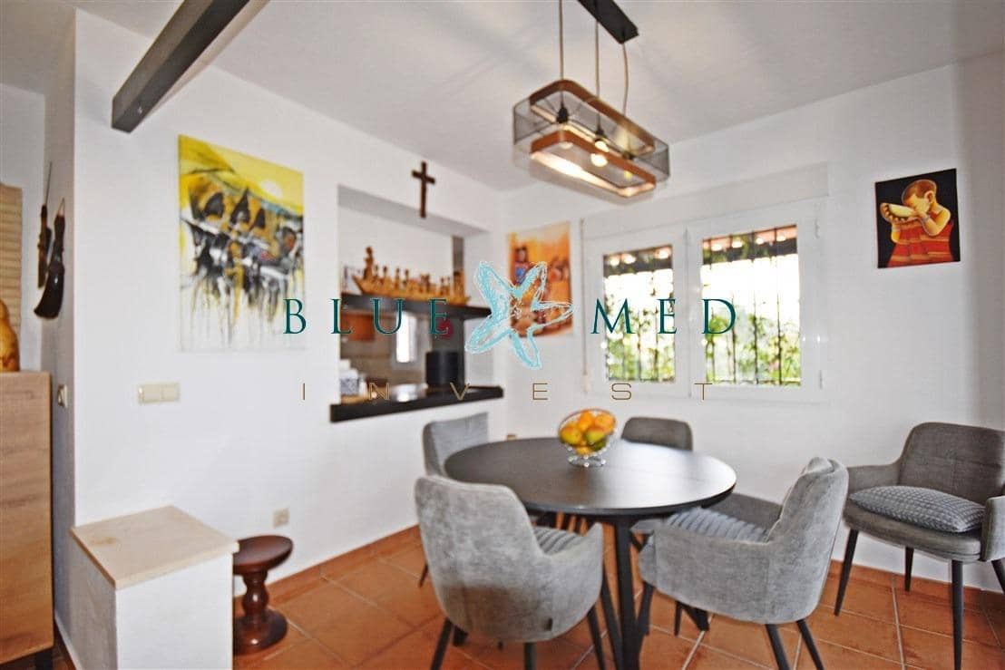 3 soverom Villa til salgs i La Pinilla med svømmebasseng - € 299 900 (Ref: 9686420)