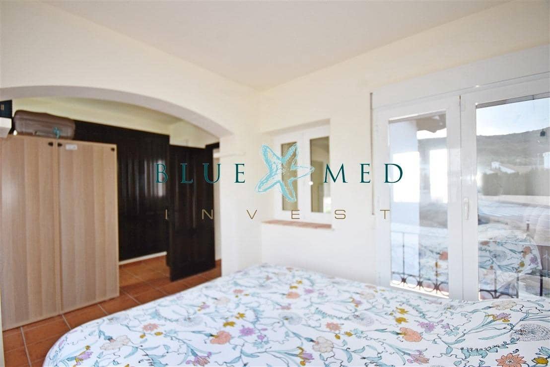 3 soverom Villa til salgs i La Pinilla med svømmebasseng - € 299 900 (Ref: 9686420)