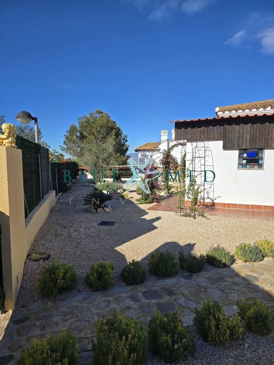 3 soverom Villa til salgs i La Pinilla med svømmebasseng - € 299 900 (Ref: 9686420)