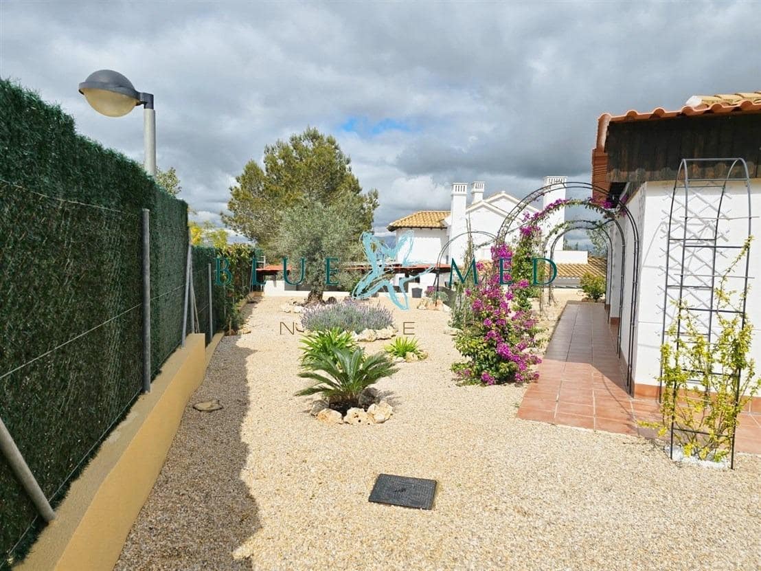 3 soverom Villa til salgs i La Pinilla med svømmebasseng - € 299 900 (Ref: 9686420)