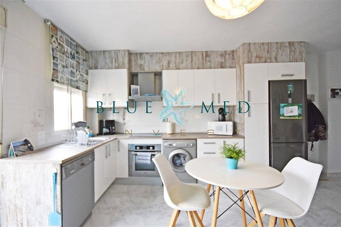 Apartamento de 2 habitaciones en Puerto de Mazarron en venta - 115.000 € (Ref: 9701616)