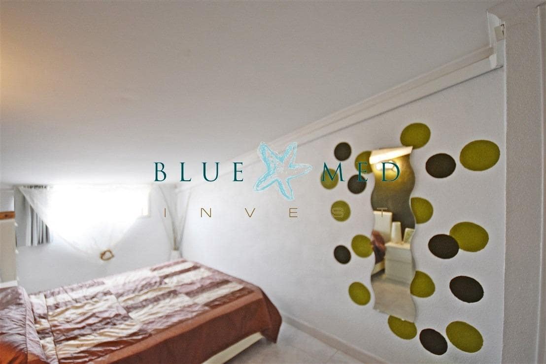 Apartamento de 2 habitaciones en Puerto de Mazarron en venta - 115.000 € (Ref: 9701616)