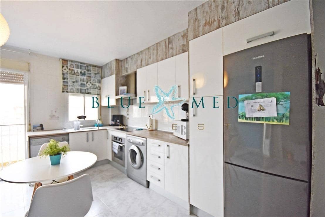 Apartamento de 2 habitaciones en Puerto de Mazarron en venta - 115.000 € (Ref: 9701616)
