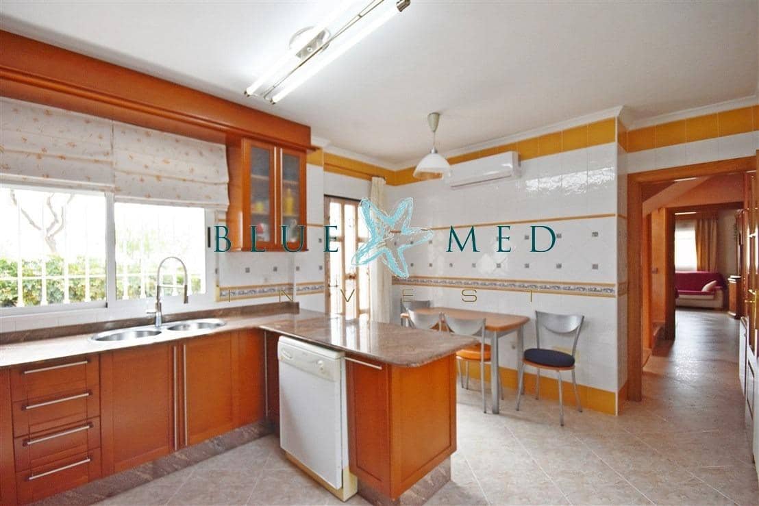 5 bedroom Villa for sale in Mazarron with garage - € 312,000 (Ref: 9714929)