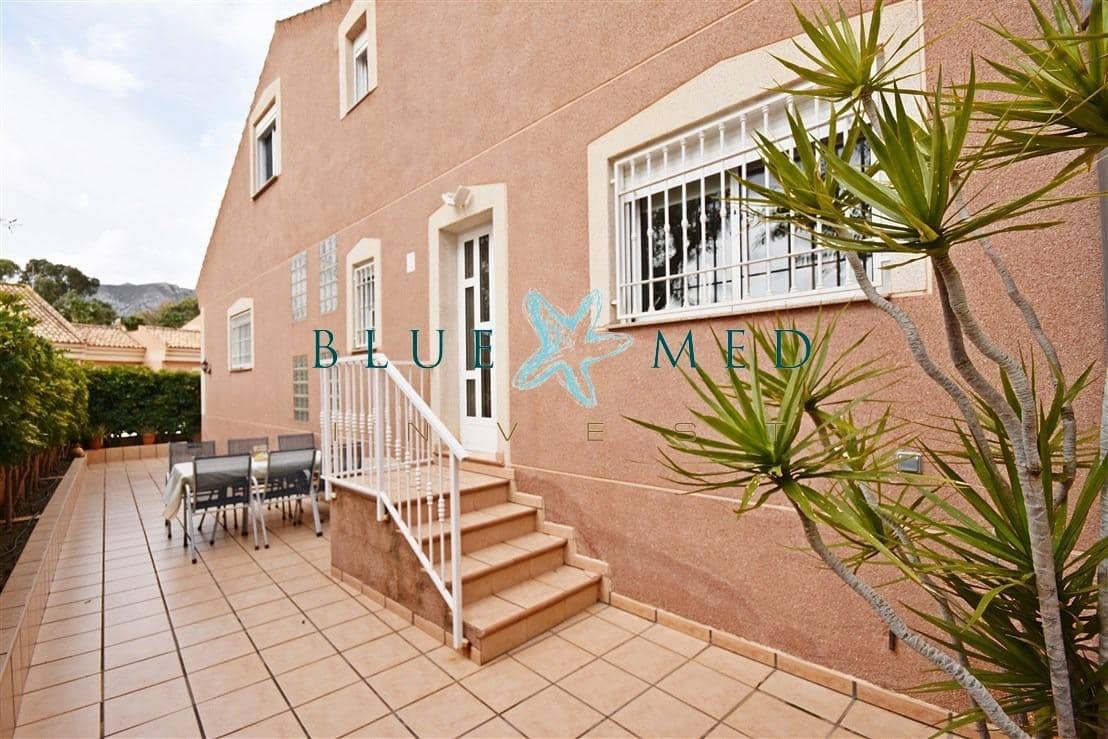 5 bedroom Villa for sale in Mazarron with garage - € 312,000 (Ref: 9714929)