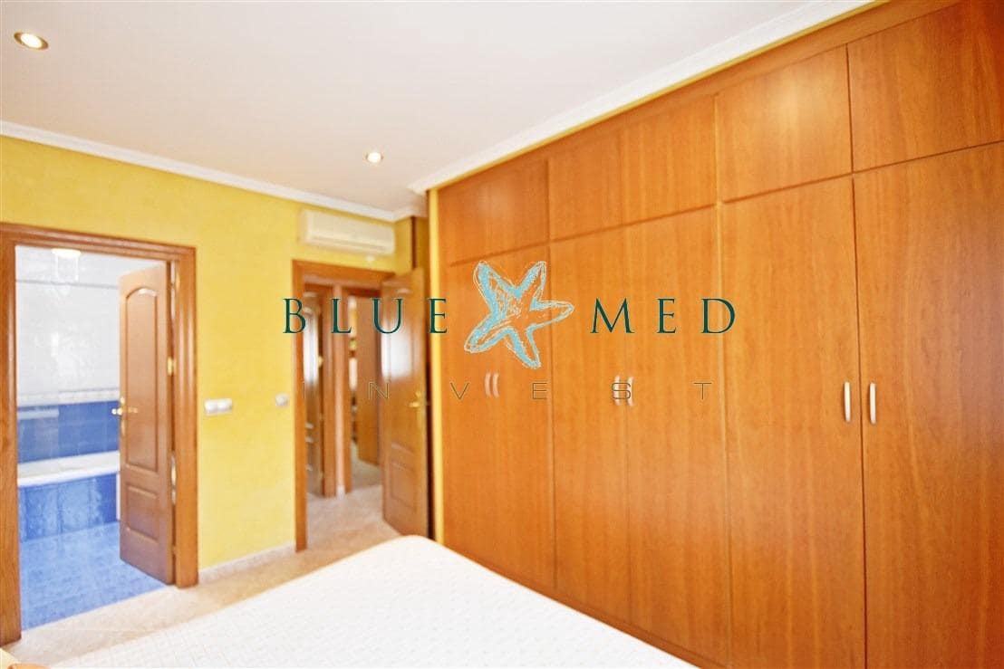 5 bedroom Villa for sale in Mazarron with garage - € 312,000 (Ref: 9714929)