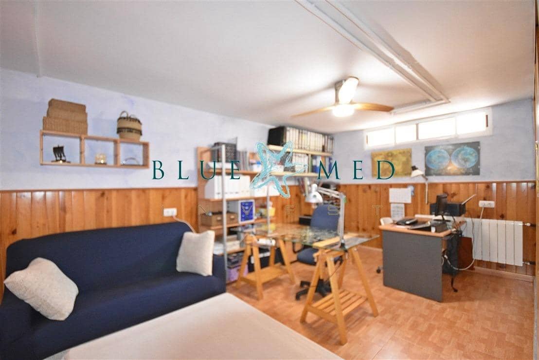 5 bedroom Villa for sale in Mazarron with garage - € 312,000 (Ref: 9714929)