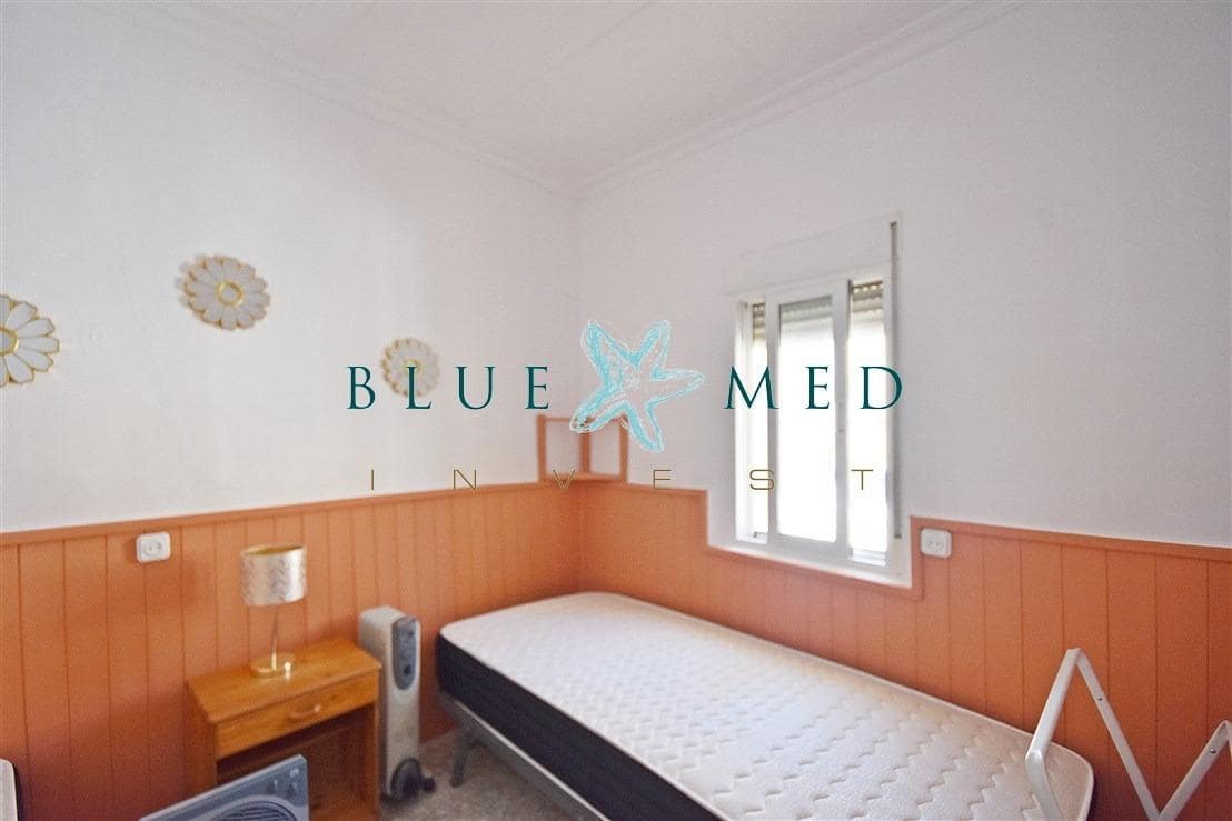 3 bedroom Townhouse for sale in La Pinilla - € 96,000 (Ref: 9783142)