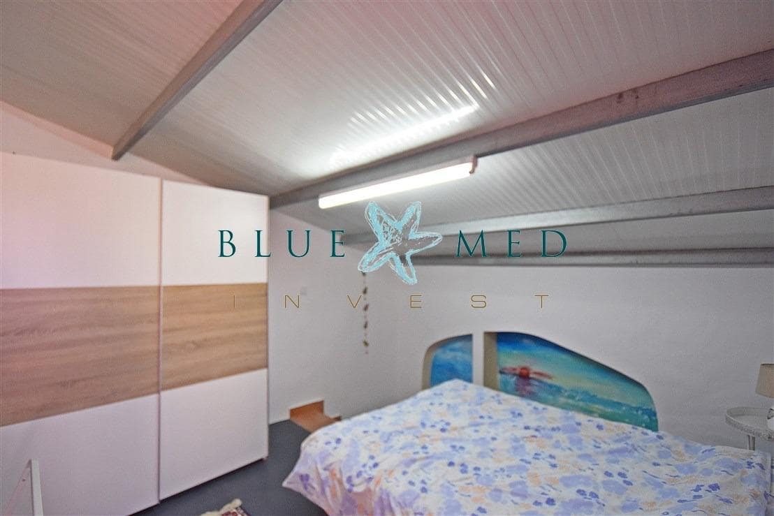 3 bedroom Townhouse for sale in La Pinilla - € 96,000 (Ref: 9783142)