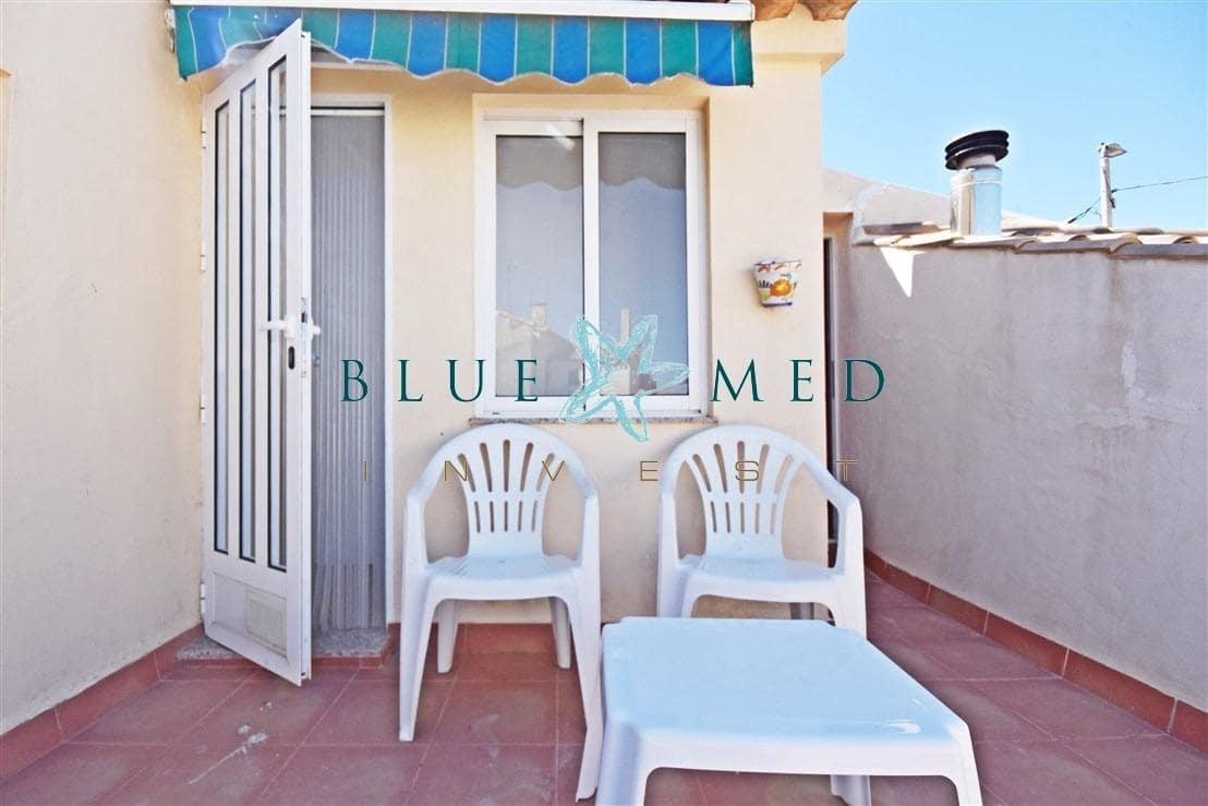 3 bedroom Townhouse for sale in La Pinilla - € 96,000 (Ref: 9783142)