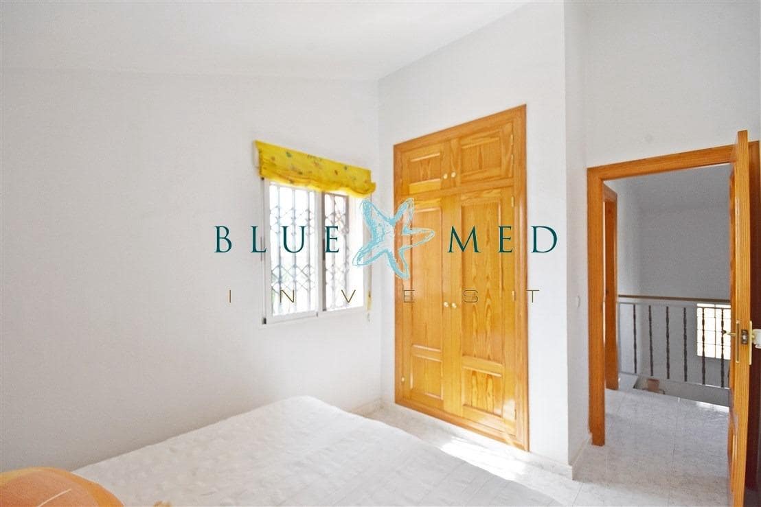 Chalet de 2 habitaciones en Alamillo en venta - 359.900 € (Ref: 9797399)