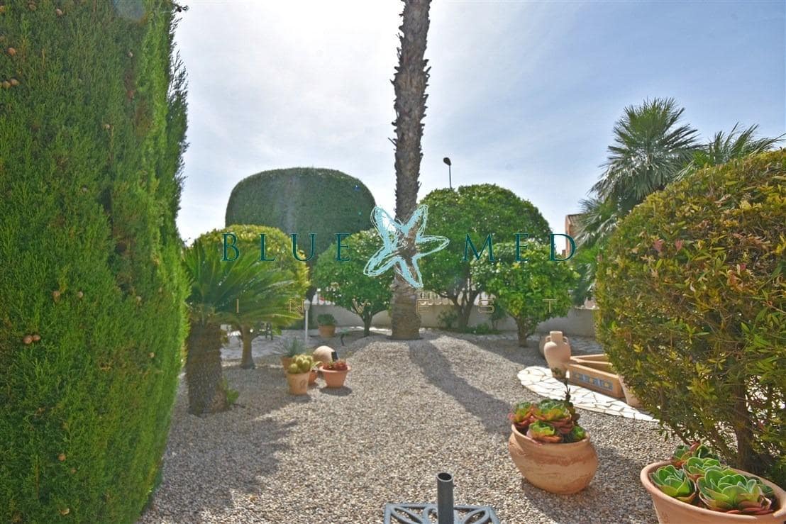 Chalet de 2 habitaciones en Alamillo en venta - 359.900 € (Ref: 9797399)