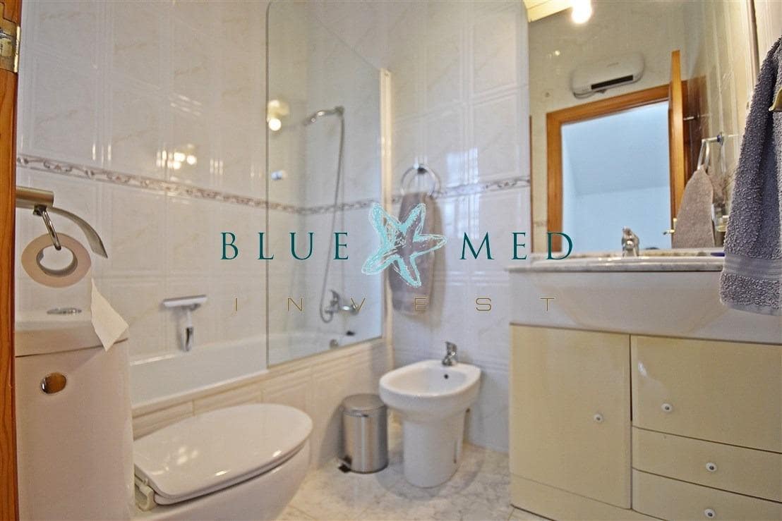 Chalet de 2 habitaciones en Alamillo en venta - 359.900 € (Ref: 9797399)