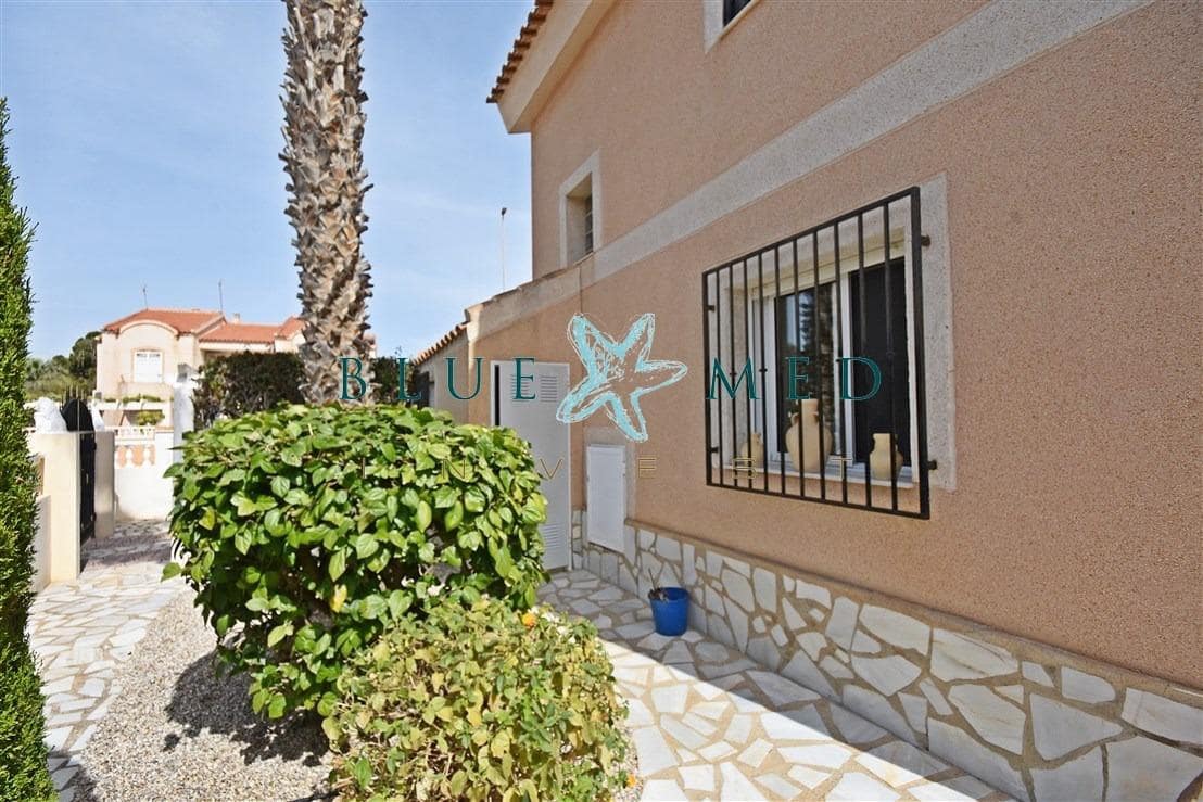 Chalet de 2 habitaciones en Alamillo en venta - 359.900 € (Ref: 9797399)